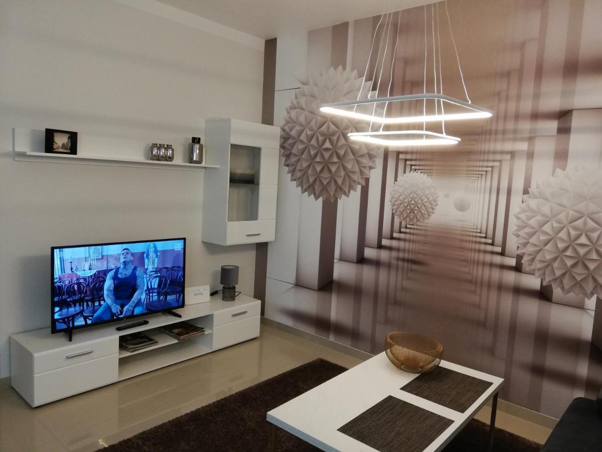 Apartament -Sweet Home Lubiń Exteriör bild